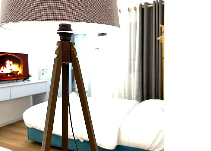 Square 3* ティラナ