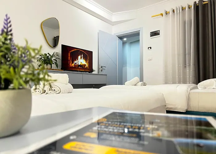 Hotel Square 3*