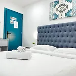 Otel Square 3*