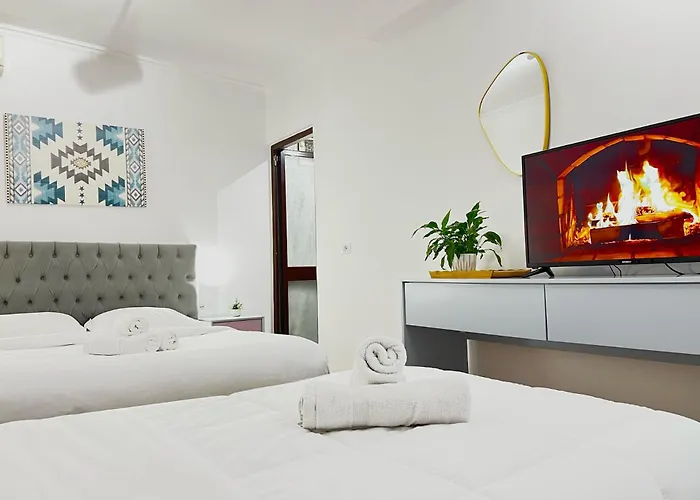 Hotel Square 3*